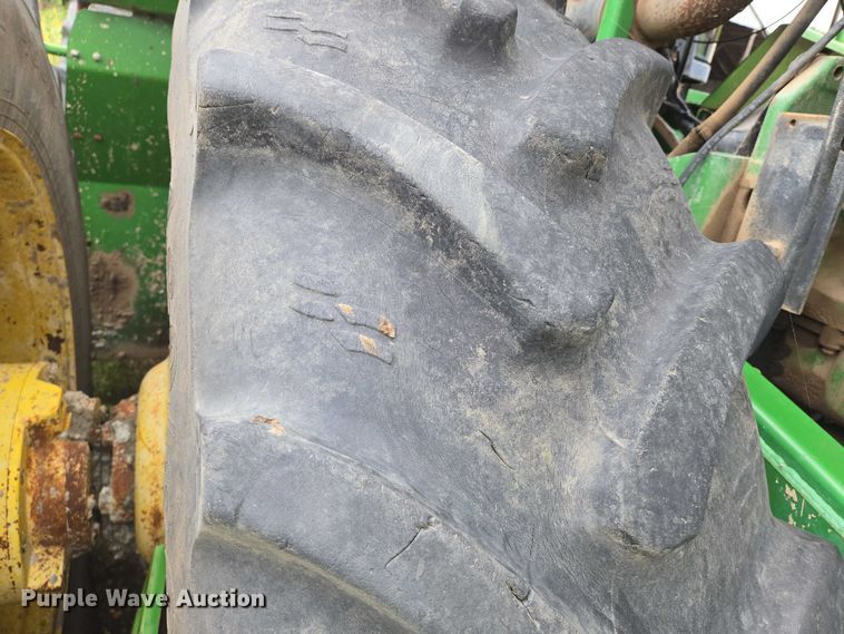 image for item DU6795 John Deere 8570 4WD tractor