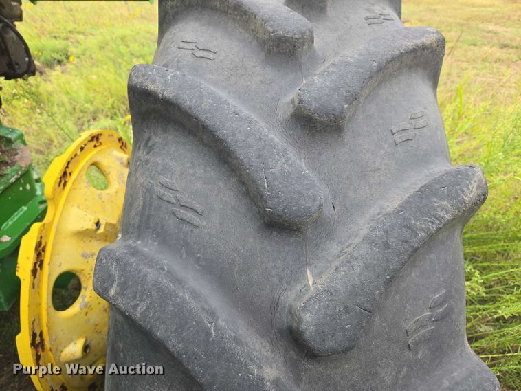 image for item DU6795 John Deere 8570 4WD tractor