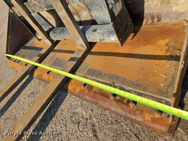 image for item DU6797 2015 Caterpillar 289D tracked skid steer loader