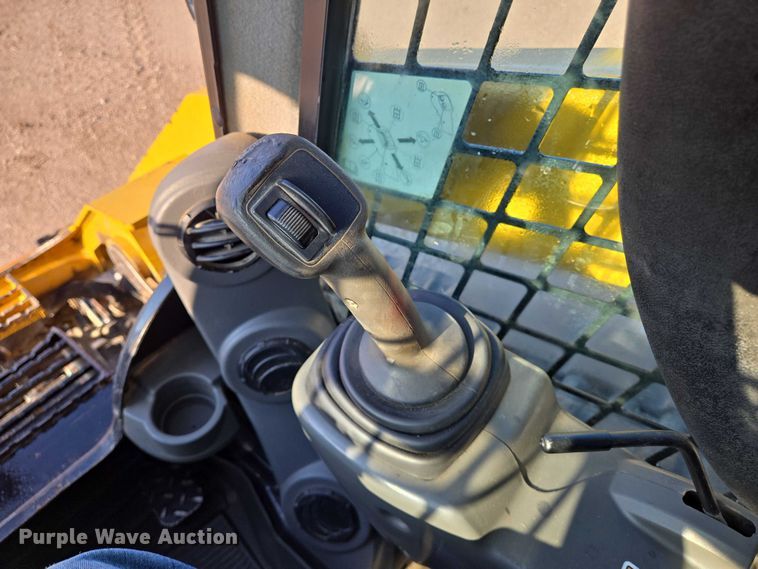 image for item DU6797 2015 Caterpillar 289D tracked skid steer loader