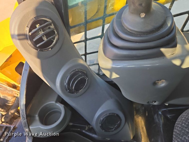 image for item DU6797 2015 Caterpillar 289D tracked skid steer loader