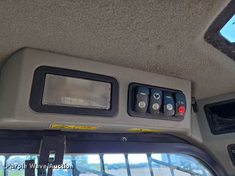 image for item DU6797 2015 Caterpillar 289D tracked skid steer loader