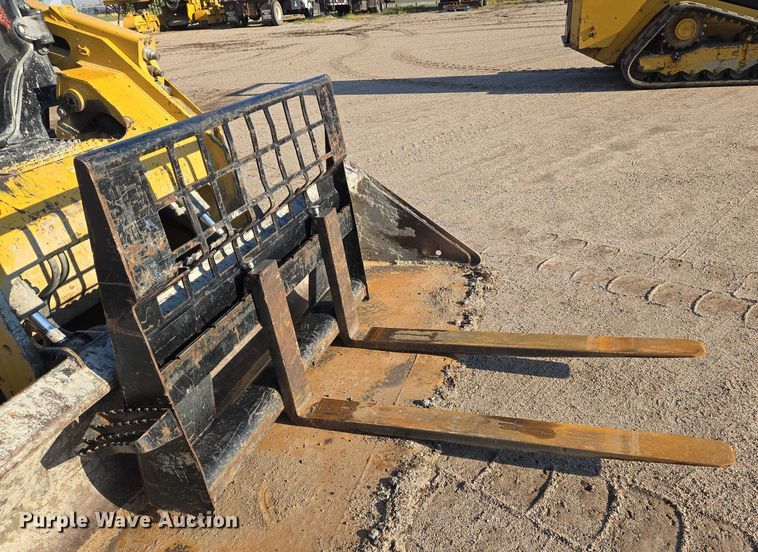 image for item DU6798 2016 Caterpillar 289D tracked skid steer loader