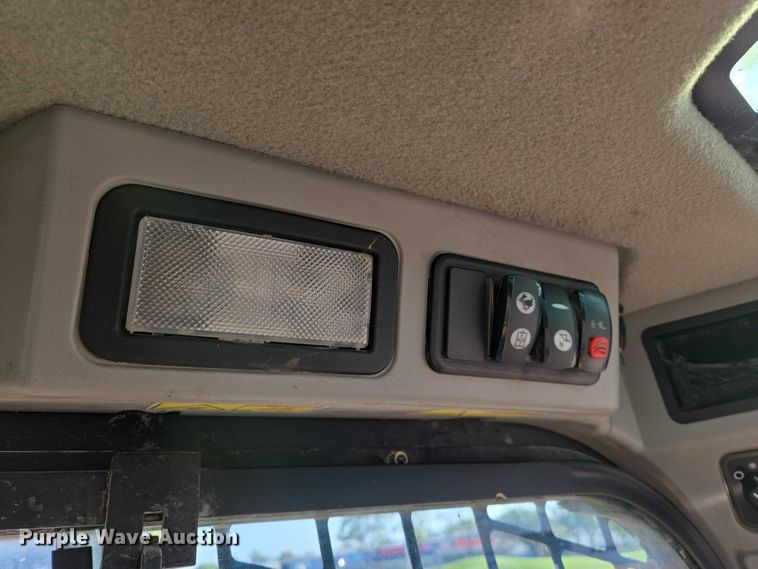 image for item DU6798 2016 Caterpillar 289D tracked skid steer loader