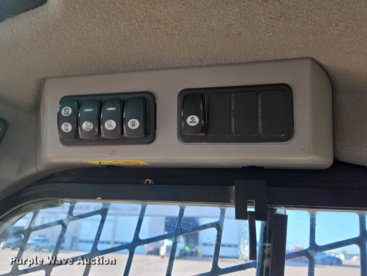 image for item DU6798 2016 Caterpillar 289D tracked skid steer loader