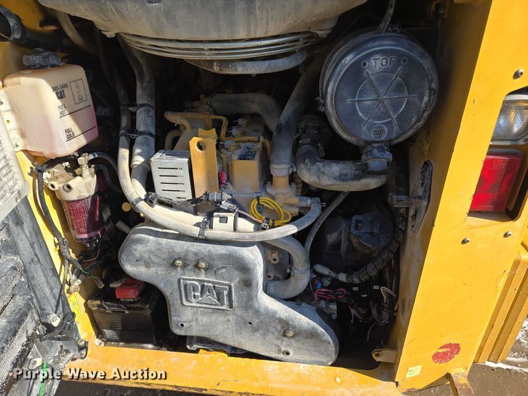 image for item DU6798 2016 Caterpillar 289D tracked skid steer loader