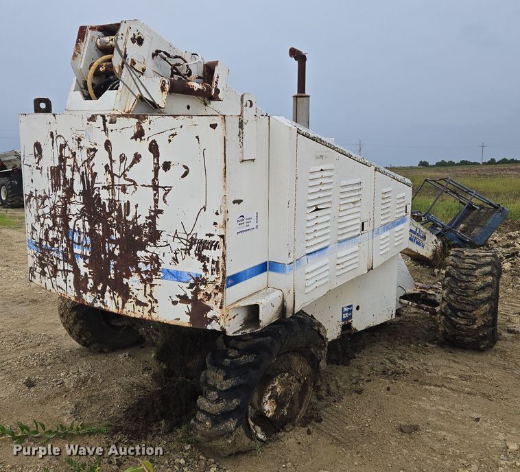 image for item DU6880 Marklift boom lift