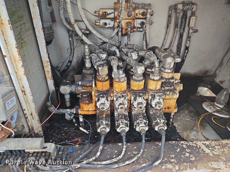 image for item DU6880 Marklift boom lift