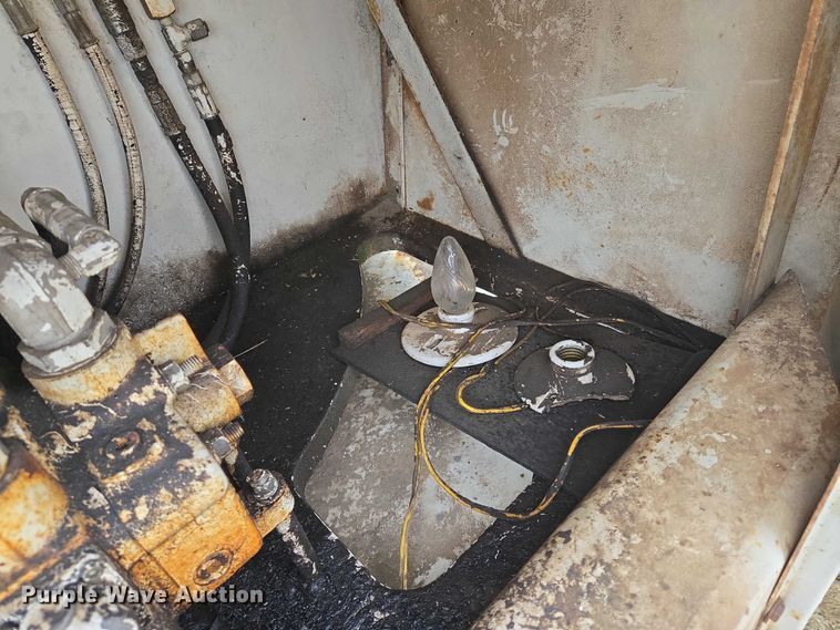 image for item DU6880 Marklift boom lift