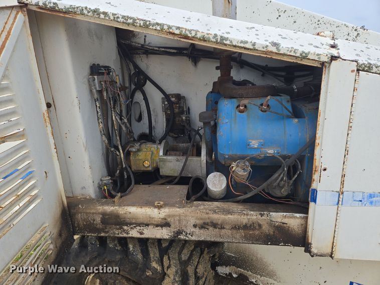 image for item DU6880 Marklift boom lift