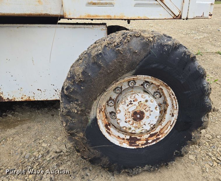 image for item DU6880 Marklift boom lift