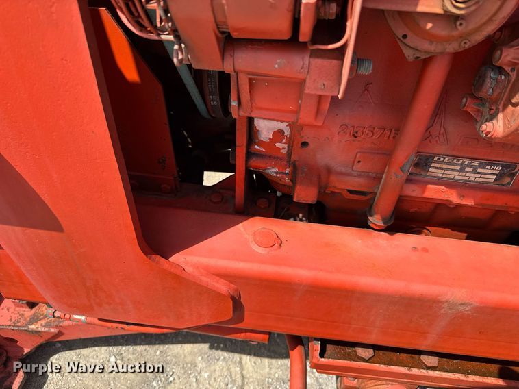 image for item DU9209 Ditch Witch 5010 trencher