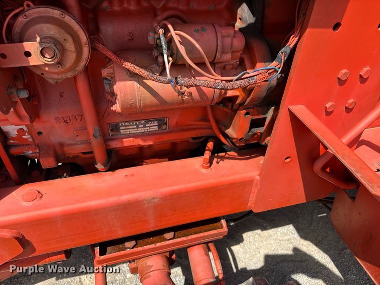 image for item DU9209 Ditch Witch 5010 trencher