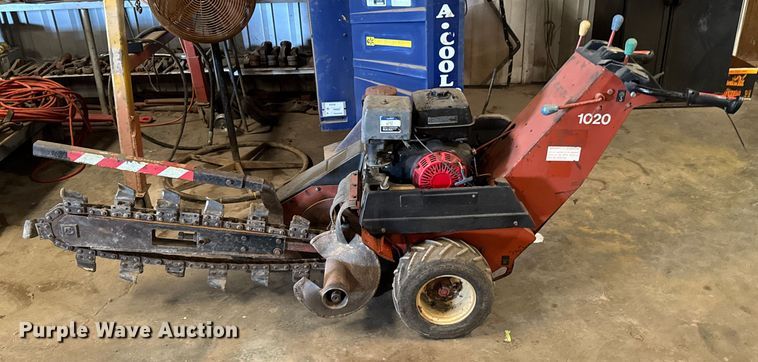 image for item DU9270 Ditch Witch 1020H trencher