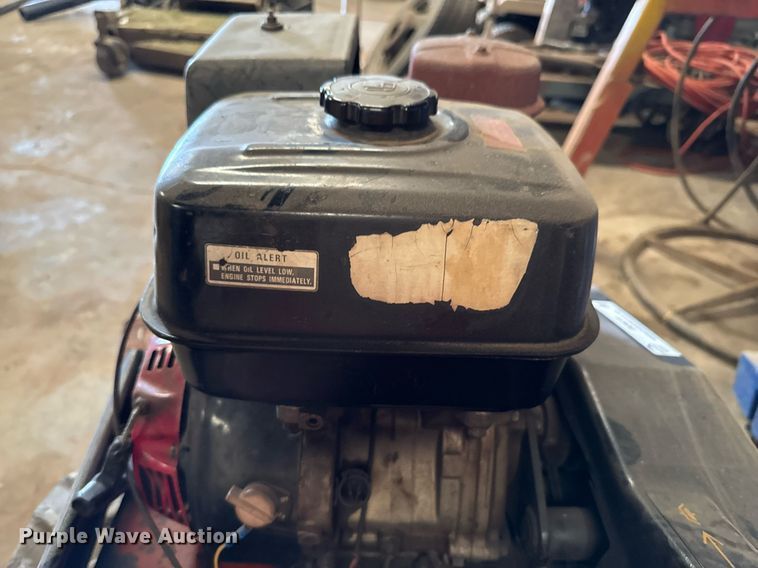 image for item DU9270 Ditch Witch 1020H trencher