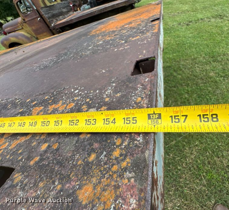 image for item DU9826 Chevrolet flatbed pickup truck