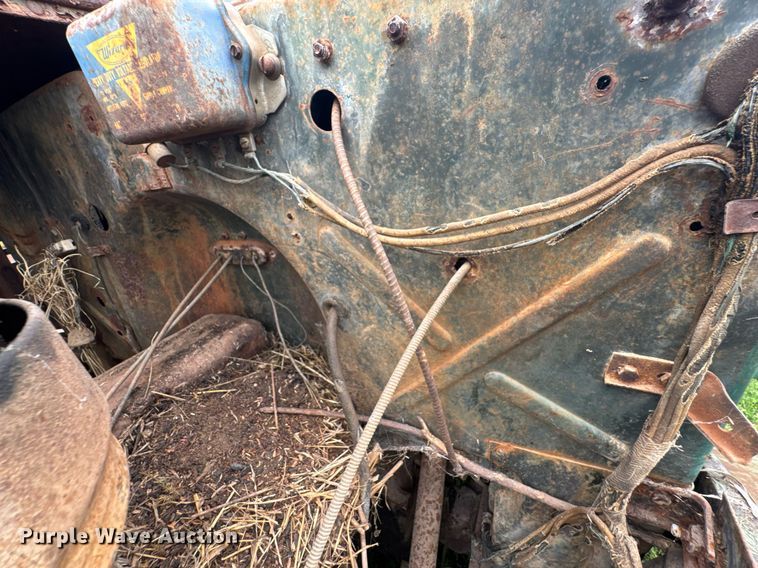 image for item DU9826 Chevrolet flatbed pickup truck