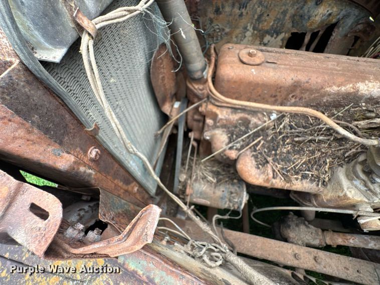 image for item DU9826 Chevrolet flatbed pickup truck