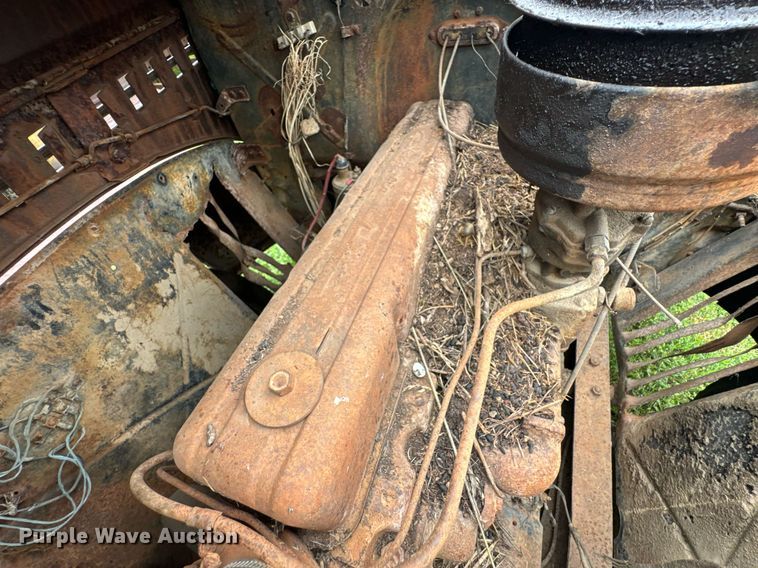 image for item DU9826 Chevrolet flatbed pickup truck