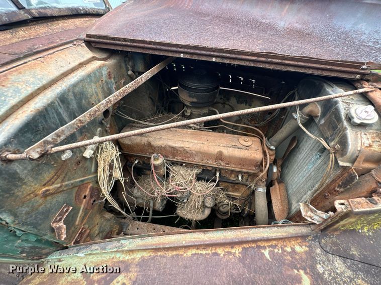 image for item DU9826 Chevrolet flatbed pickup truck