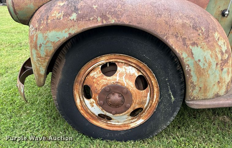 image for item DU9826 Chevrolet flatbed pickup truck