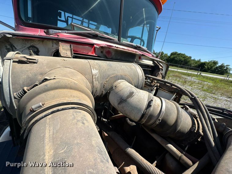 image for item DU9940 1976 Mack RW613 winch truck