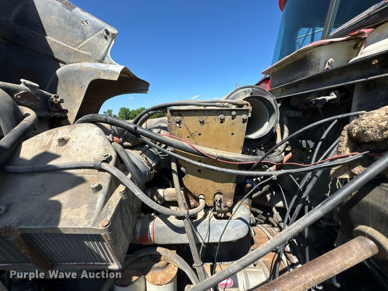 image for item DU9940 1976 Mack RW613 winch truck