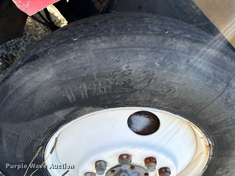 image for item DU9940 1976 Mack RW613 winch truck