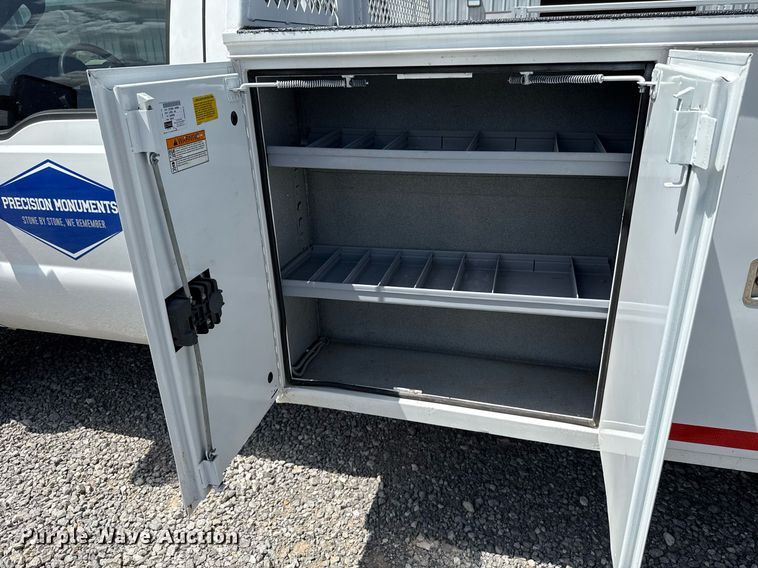 image for item DW5123 2012 Ford F550 utility / service truck