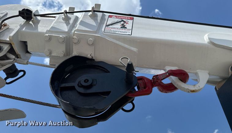 image for item DW5123 2012 Ford F550 utility / service truck