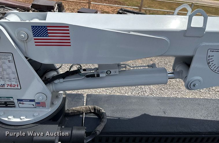 image for item DW5123 2012 Ford F550 utility / service truck