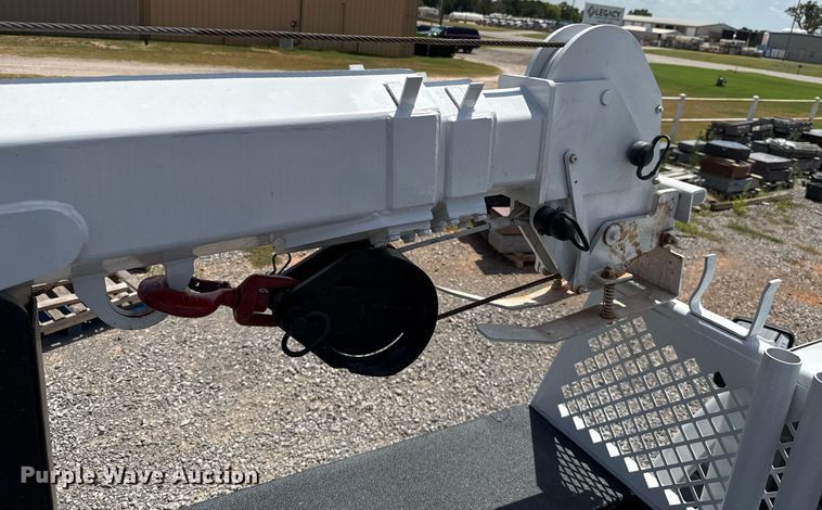 image for item DW5123 2012 Ford F550 utility / service truck