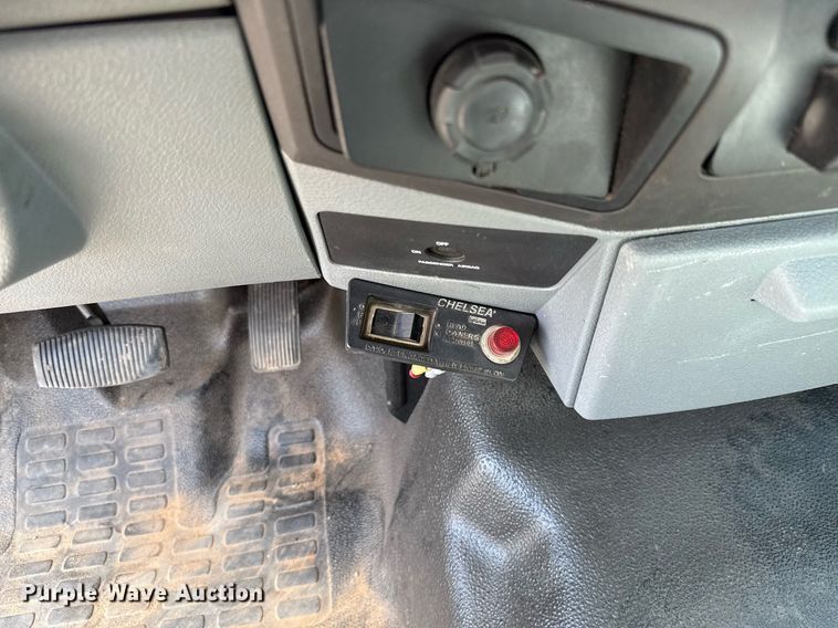 image for item DW5123 2012 Ford F550 utility / service truck