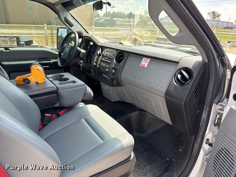 image for item DW5123 2012 Ford F550 utility / service truck