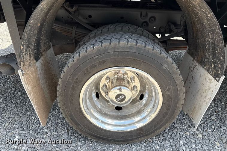 image for item DW5123 2012 Ford F550 utility / service truck