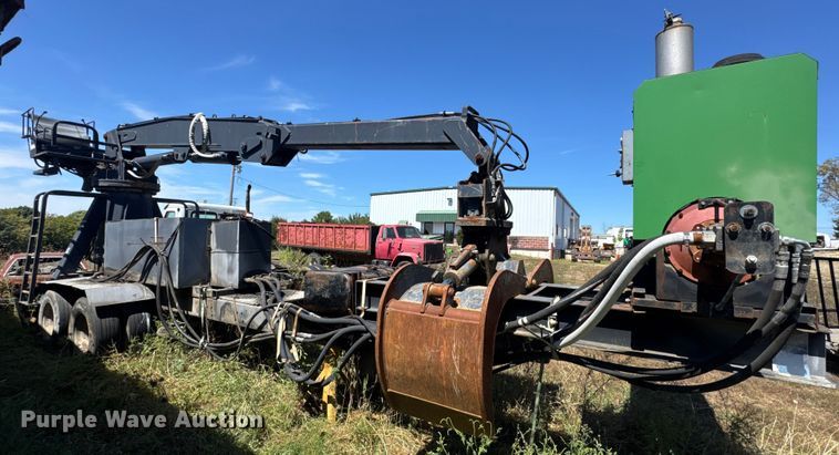 image for item DW6574 Hood Loaders S-182 grapple trailer