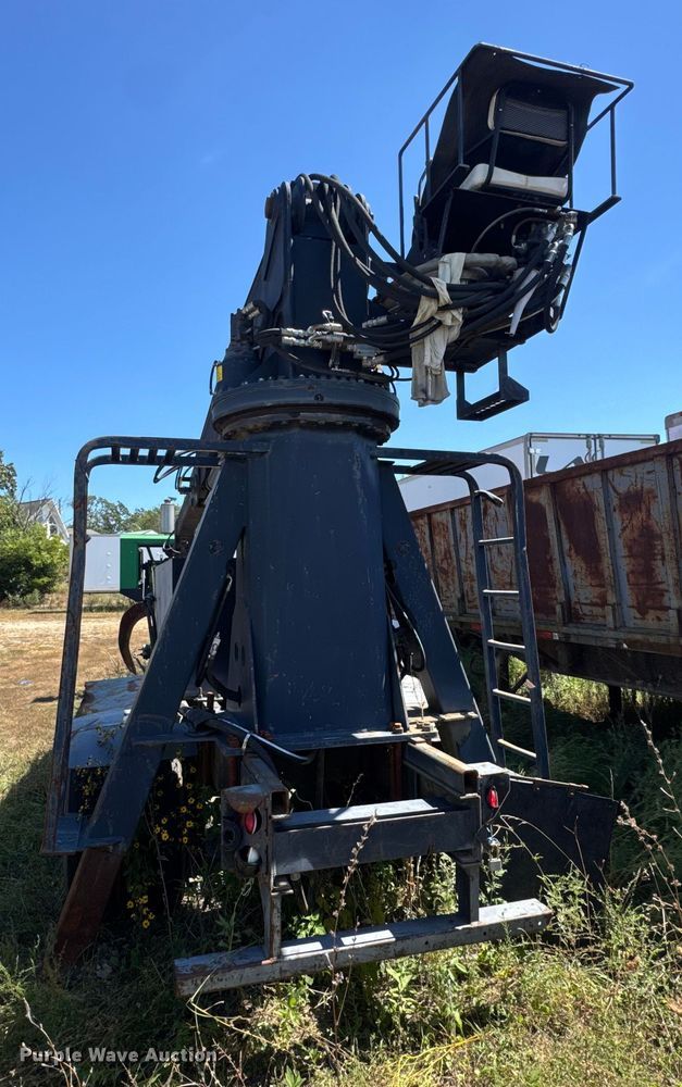 image for item DW6574 Hood Loaders S-182 grapple trailer