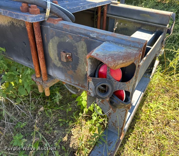 image for item DW6574 Hood Loaders S-182 grapple trailer