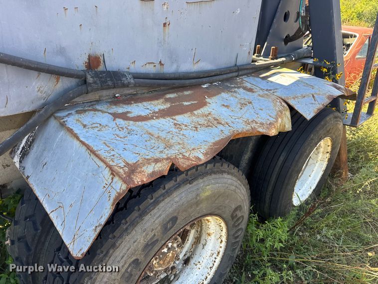 image for item DW6574 Hood Loaders S-182 grapple trailer