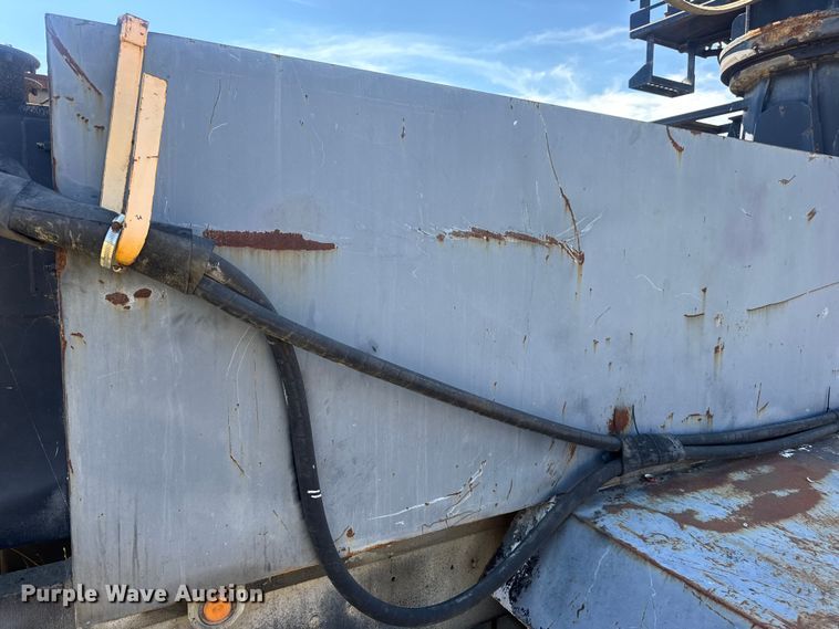 image for item DW6574 Hood Loaders S-182 grapple trailer