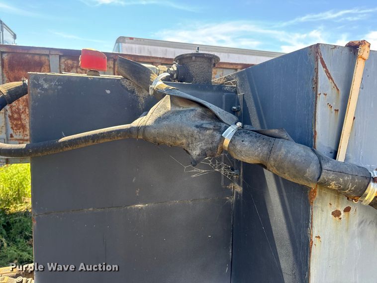 image for item DW6574 Hood Loaders S-182 grapple trailer