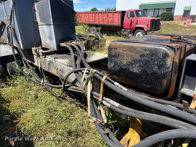 image for item DW6574 Hood Loaders S-182 grapple trailer