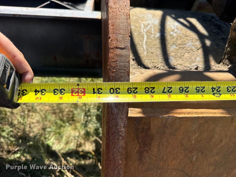 image for item DW6574 Hood Loaders S-182 grapple trailer