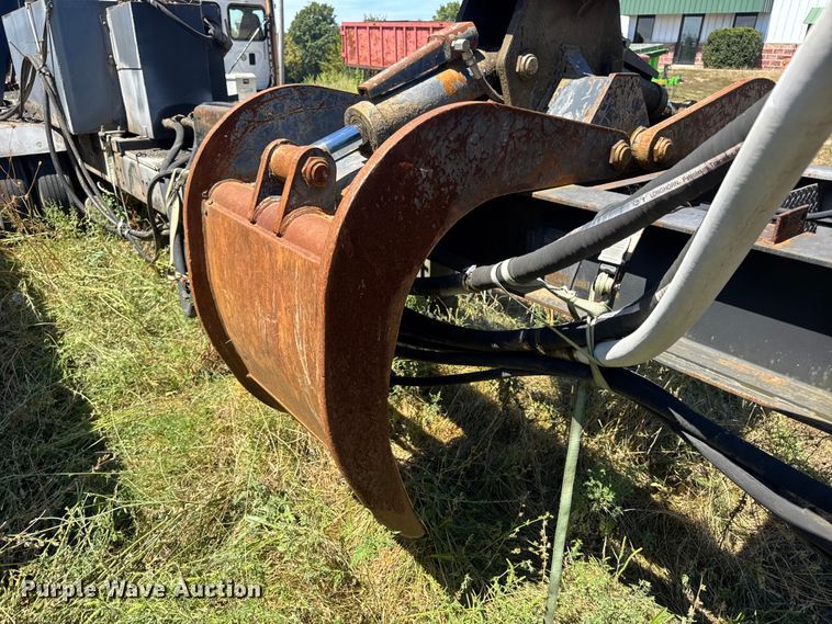 image for item DW6574 Hood Loaders S-182 grapple trailer