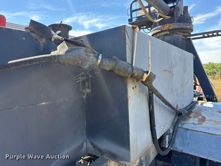 image for item DW6574 Hood Loaders S-182 grapple trailer