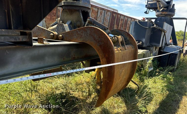 image for item DW6574 Hood Loaders S-182 grapple trailer