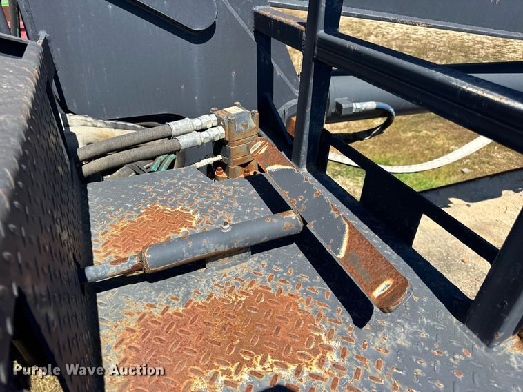 image for item DW6574 Hood Loaders S-182 grapple trailer