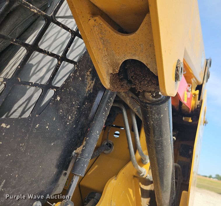 image for item DW6580 2021 Caterpillar 289D3 tracked skid steer loader