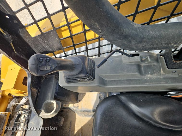 image for item DW6580 2021 Caterpillar 289D3 tracked skid steer loader