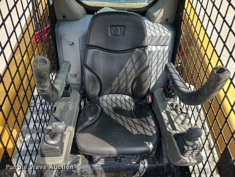 image for item DW6580 2021 Caterpillar 289D3 tracked skid steer loader